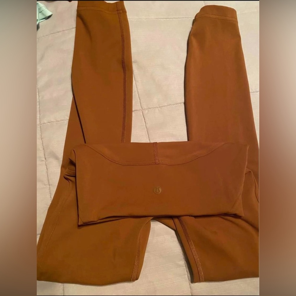 Lululemon copper brown instills 2/25